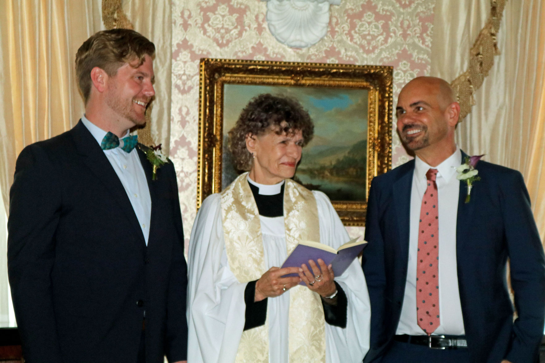 WalkerMalta.officiant.jpg